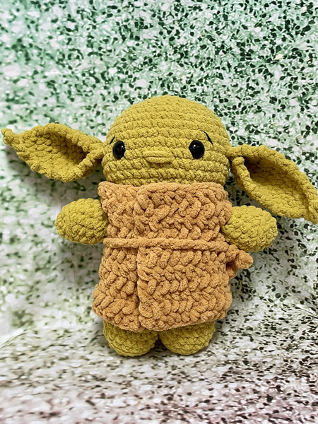 Medium Hatching Alien